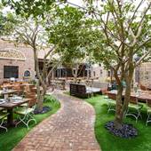 Louie Bossi’s Ristorante, Bar & Pizzeria