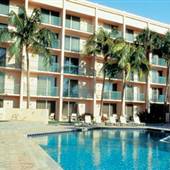 Courtyard by Marriott Fort Lauderdale East