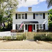 Sailboat Bend Neighborhood