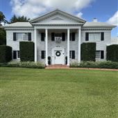 Traditional Georgian in Plantation